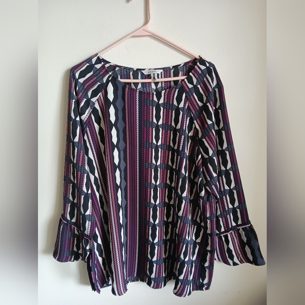 ZoZo  Women's Geometric Blouse Size XL Tie Sleeve